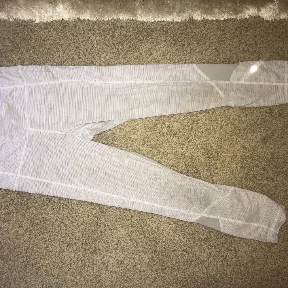 CROPPED LULULEMON LEGGINGS FOR SALE!
